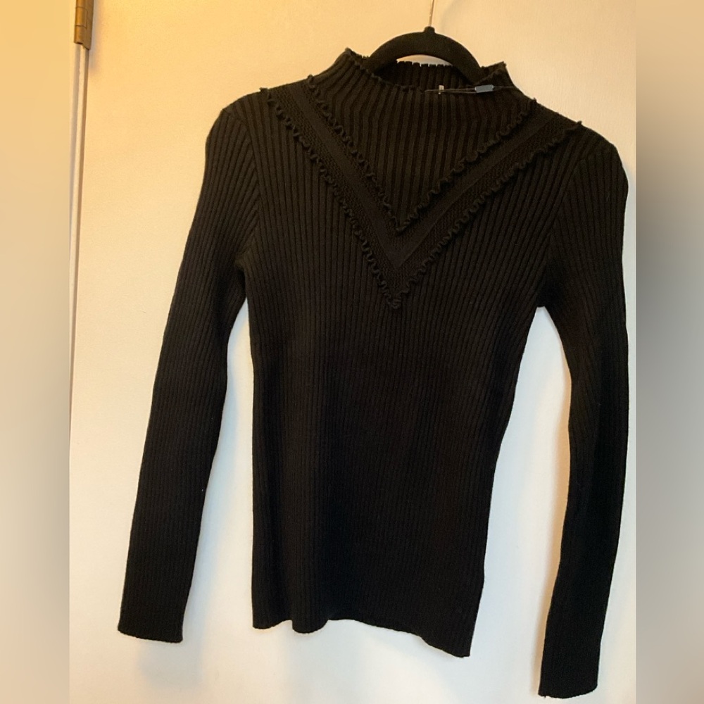 ✨ Anthropologie English Factory Black Mini Ruffle Sweater Top Size S